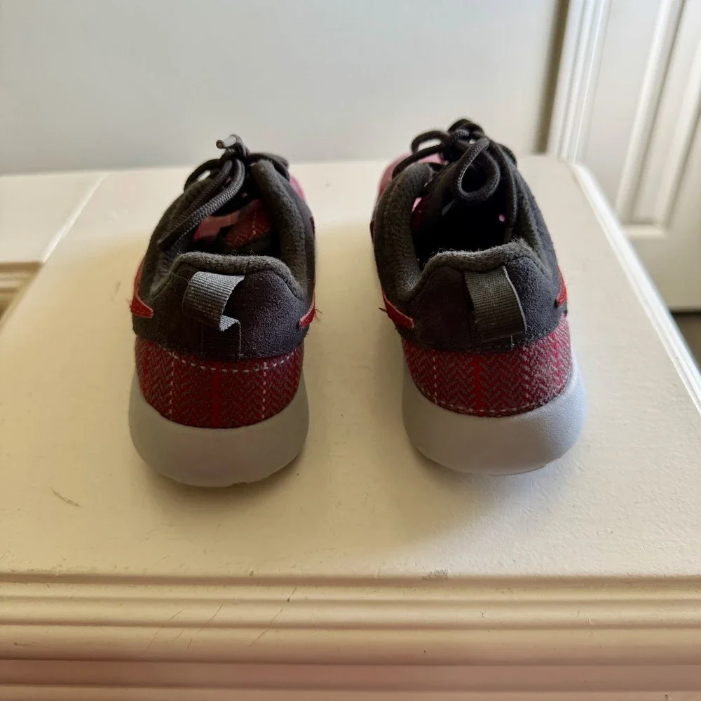 4334 Nike Kids Roshe One SE (PS) Sneakers Anthracite/Gym Red-Wol Size‎ 3Y US